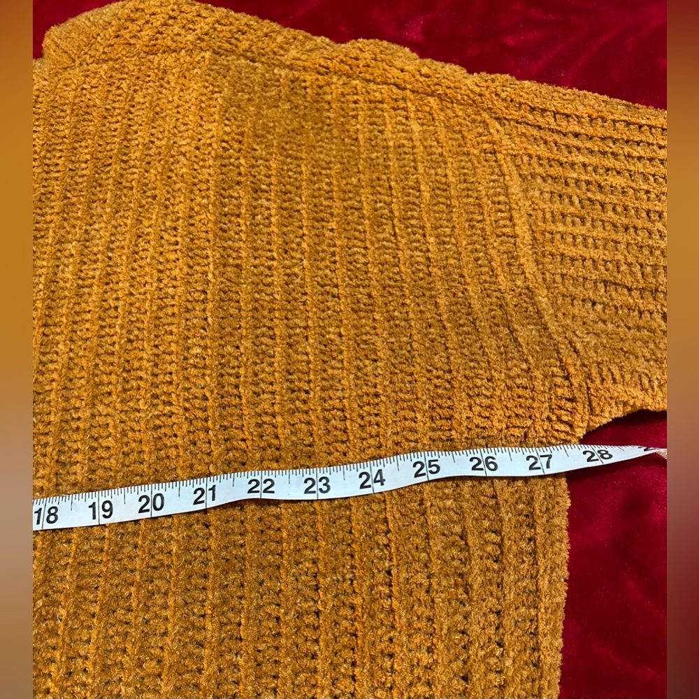 Medium Perfect Adorable Warm Cozy POCKETS Measurements in pics SOFT AMERICAN 🦅 - Picture 9 of 9